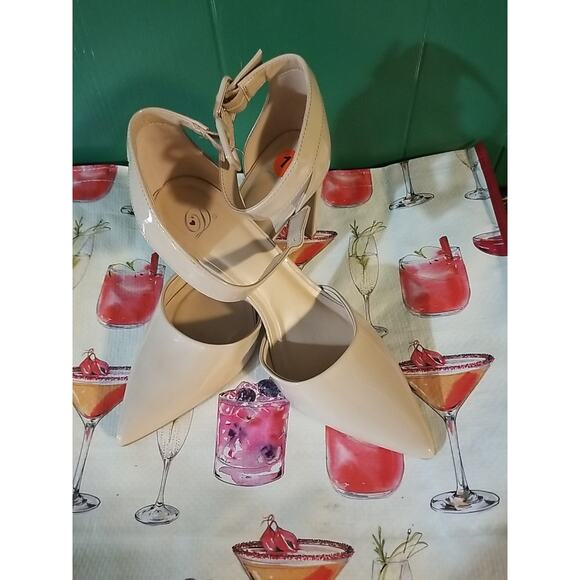 Strappy Pointed Toe Heels Size 11 Tan NEW - Picture 4 of 6